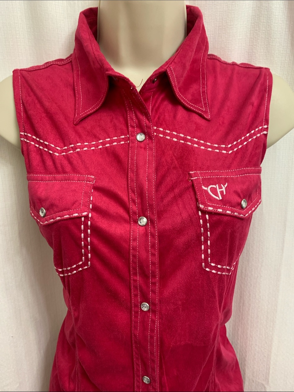 Cowgirl Hardware Lightweight Faux Suede Rhinestone Snap Up Sleeveless Shirt